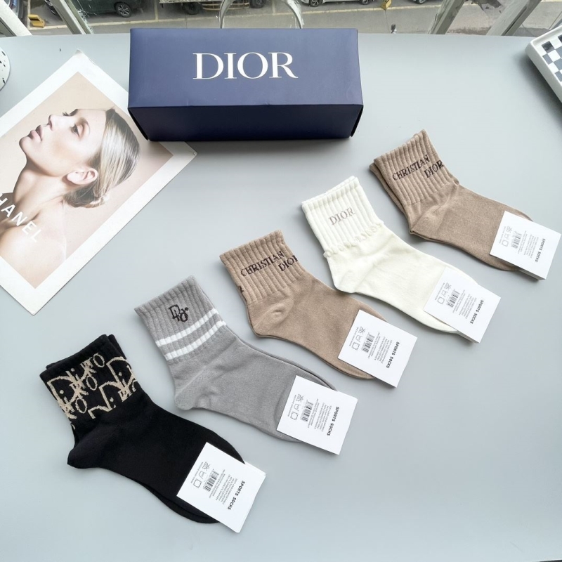 DIOR